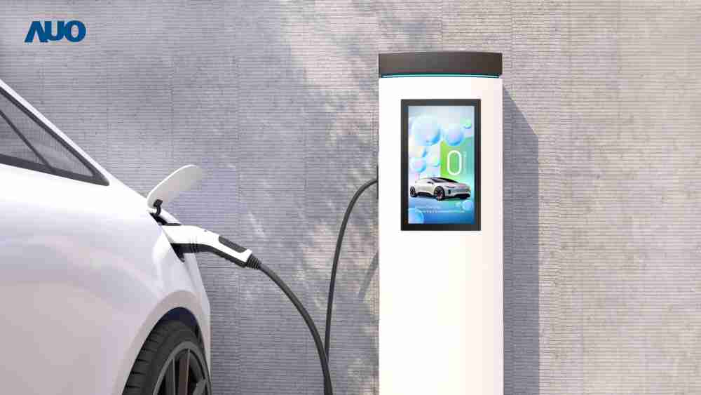 友達〝EVSE車用充電樁解決方案〞專為電動汽車充電樁設計，，，，具有高亮度、、、克服戶外艱難環境的耐溫、、耐紫外線等特性，，，並搭載散熱性及擴充性強的高效能工業電腦，，可實現人機互動訴求，，如資訊顯示、、支付等應用